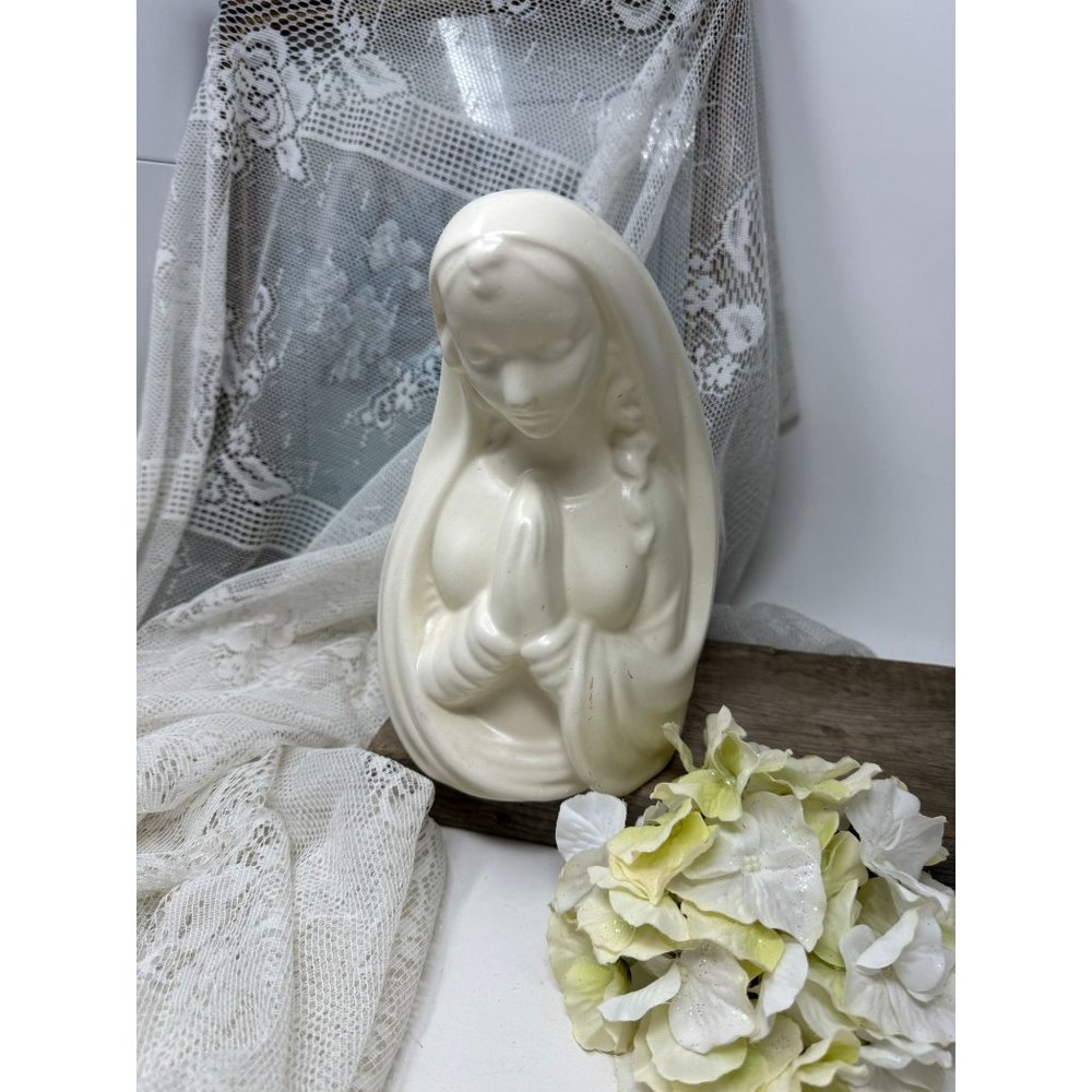 Vintage Royal Haeger Praying Madonna Ivory Virgin Mary Planter Vase